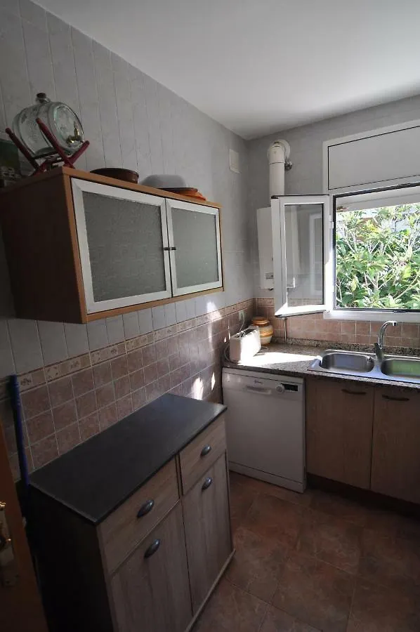 Villa 60 Carrer Tomas Breton Calafell España